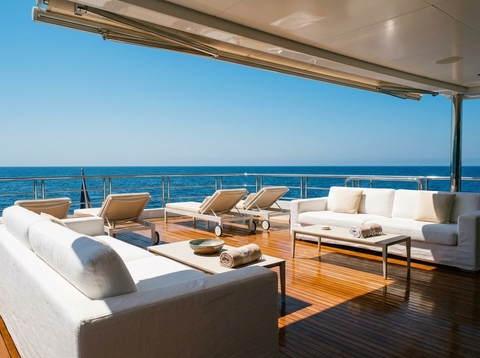 AI Superyacht Deck Photo Generator