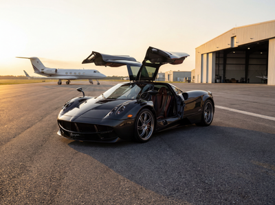 AI Pagani Huayra Private Jet Photo